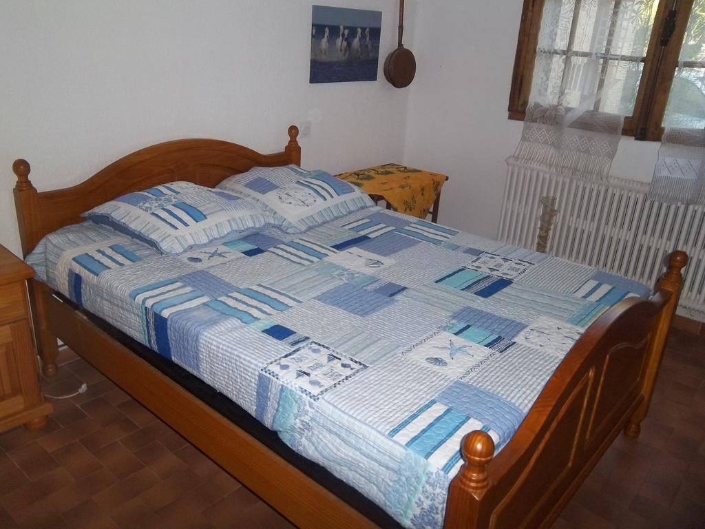 B&B Le Petit Frigouye Rochefort-du-Gard Δωμάτιο φωτογραφία